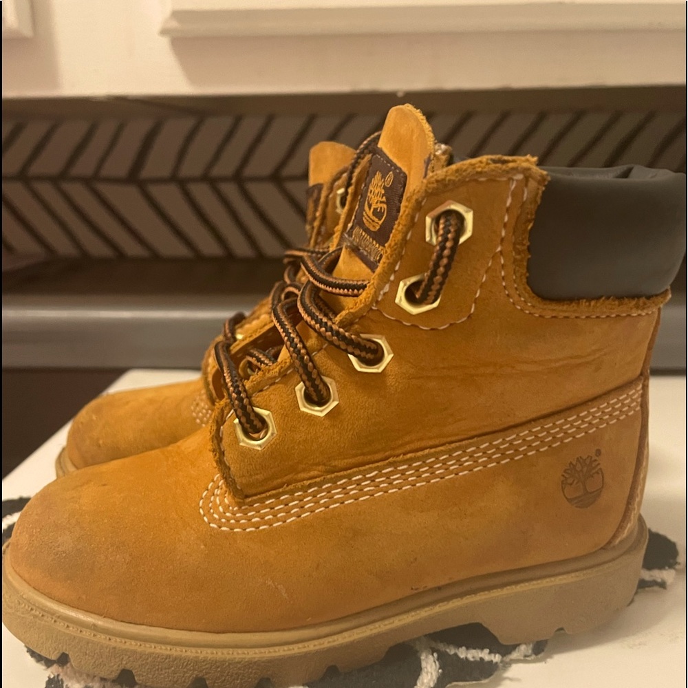 Toddler 6” Premium Waterproof Timberlands. Size 8